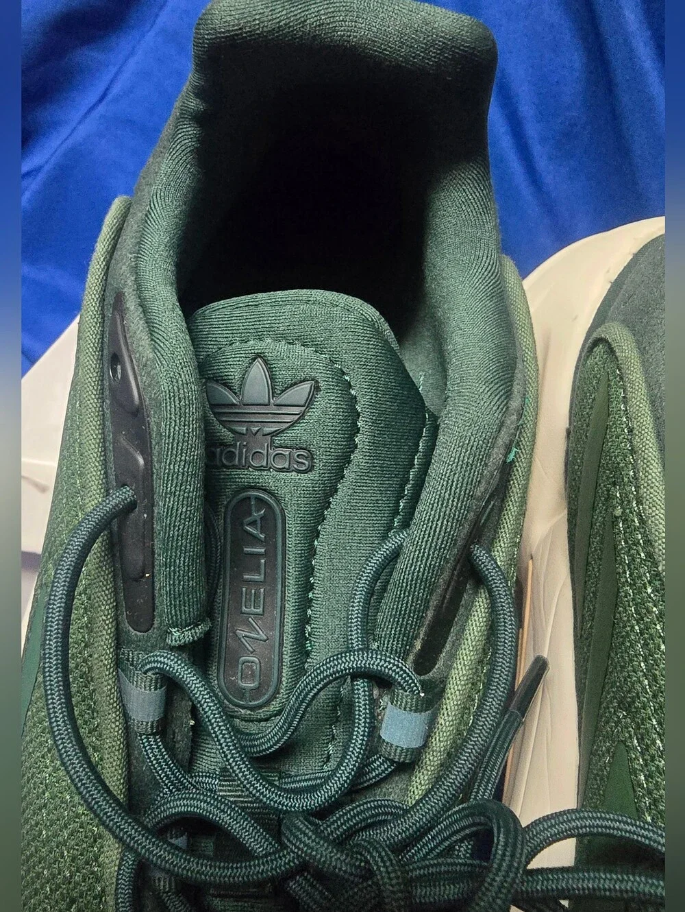 Adidas Sneakers Mens 7 Ozelia J Shadow Green HP3255 Athletic Running Shoes
